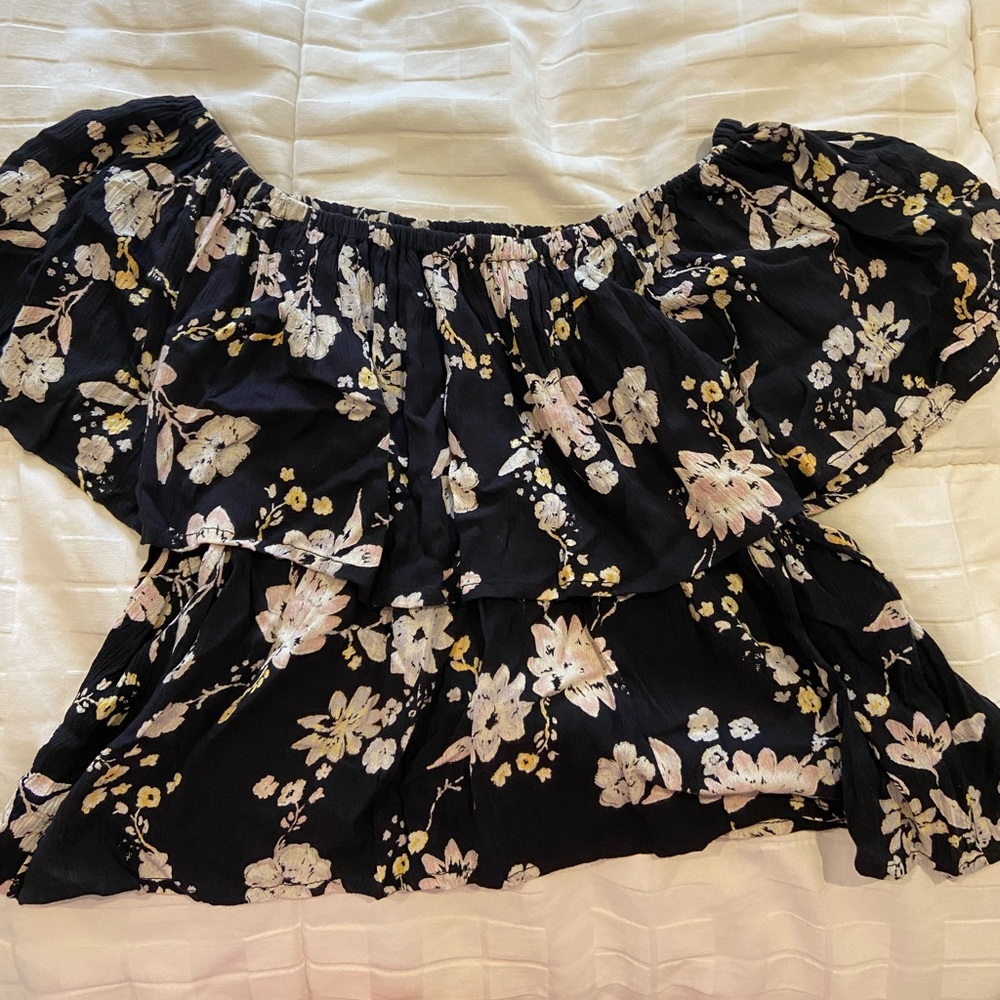 Billabong Off the Shoulder Crop